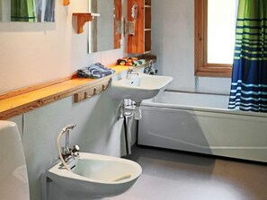 House | Bathroom