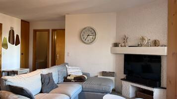 Apartment | Living room