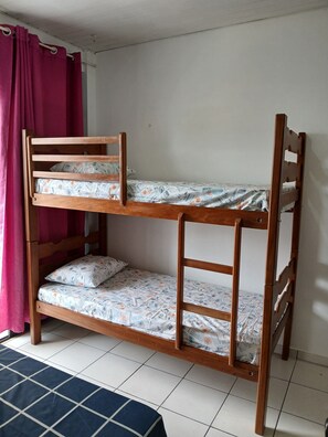 1 bedroom, iron/ironing board, WiFi, bed sheets - Room in the Historic Center of Belém, close to important tourist attractions. (Cidade Velha Belém)