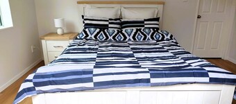 Cozy 2-Bedroom Homestay: Your Ideal Retreat for Comfort & Convenience