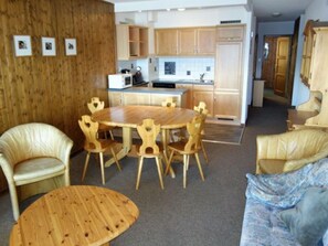 Apartment | Dining - Apartment in Prime Location (Veysonnaz)