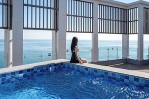 1 habitación y caja de seguridad en la habitación 