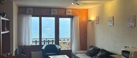 Apartment | Living area