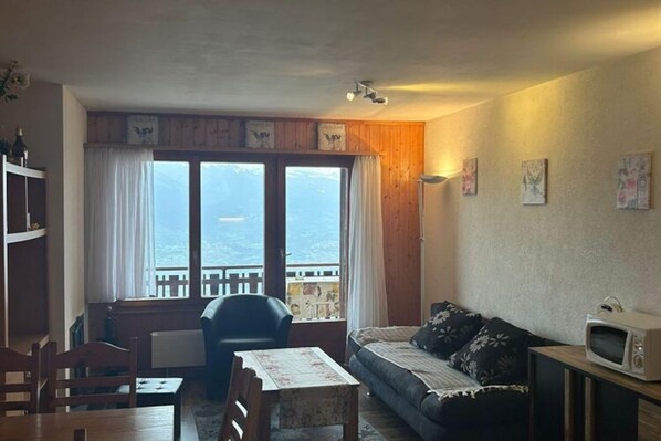 Apartment | Living area - Apartment in Veysonnaz With Pool (Veysonnaz)