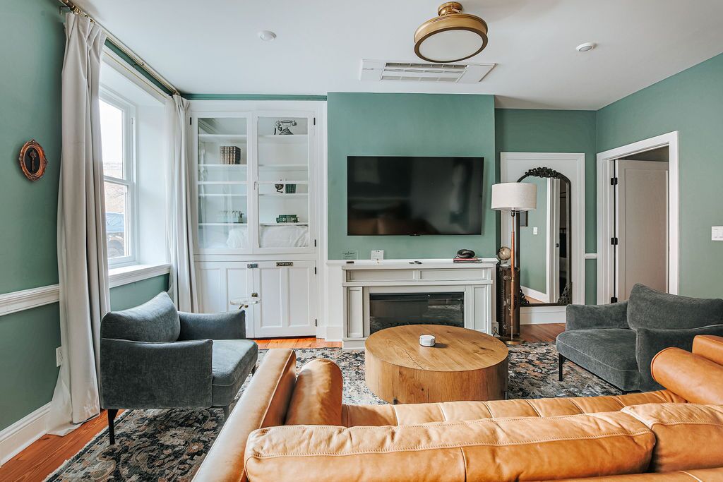 Superior Suite, Private Bathroom (Suite 4) | Lounge