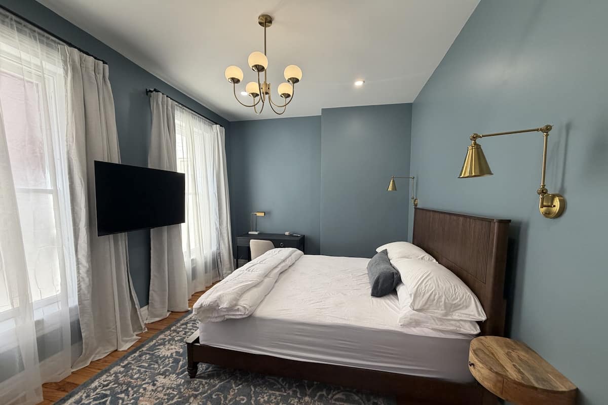 Suite, Private Bathroom (Suite 9 at Barristers Row)