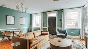 Superior Suite, Private Bathroom (Suite 4) | Lounge