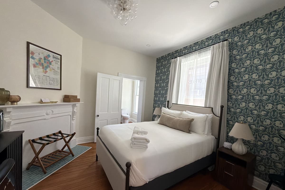 Suite, Private Bathroom (Suite 8)