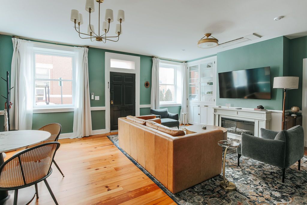 Superior Suite, Private Bathroom (Suite 4) | Lounge