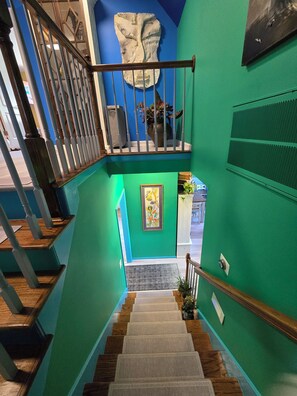 Interior - Boro Breeze Island Escape - Cozy, Close, Amenities, Sleeps 8 (Murfreesboro)