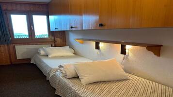 Apartment | 3 bedrooms, individually furnished, bed sheets