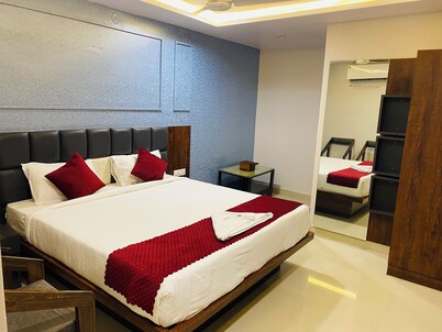 saaradhi grand