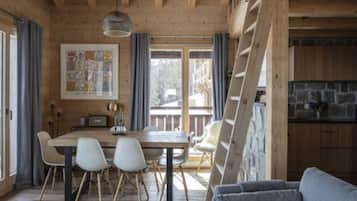 Chalet | Dining