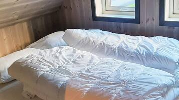 House | 3 bedrooms, individually furnished