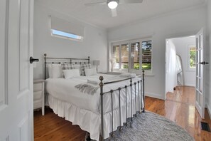 4 bedrooms, iron/ironing board, travel cot, WiFi