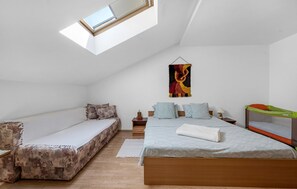 2 chambres, lit parapluie, Wi-Fi gratuit, draps fournis