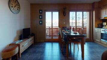 Apartment | Tempat makan