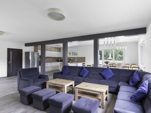 Villa | Living area