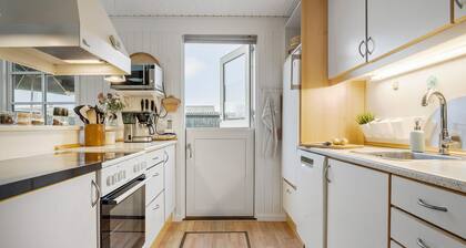 Nice home in Juelsminde with WiFi