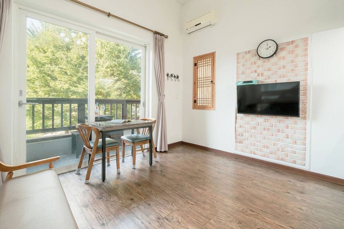Basic Room, 1 Bedroom (ocean's) | 1 bilik tidur, Wi-fi percuma 
