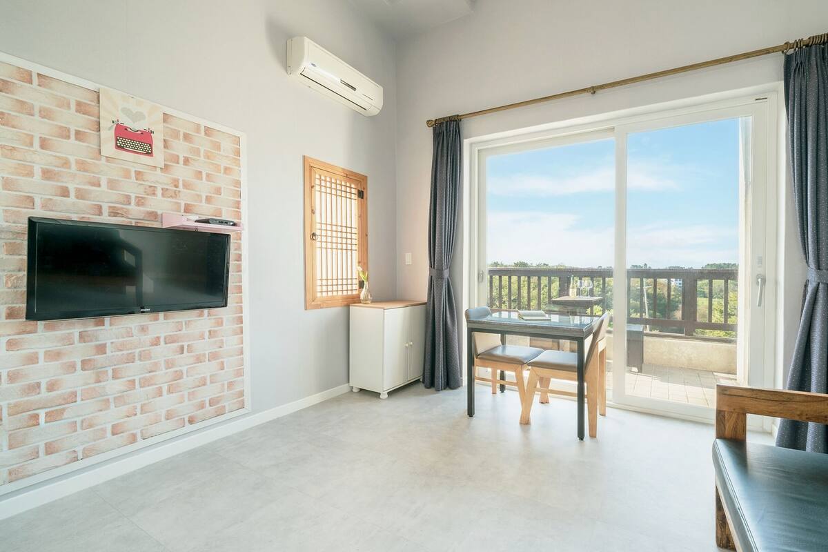 Basic Room, 1 Bedroom (aquamarin) | 1 bilik tidur, Wi-fi percuma 