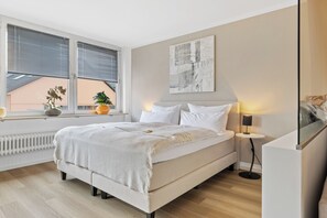 2 camere, una cassaforte in camera, una scrivania, ferro/asse da stiro
