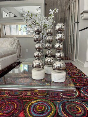 1 slaapkamer, een strijkplank/strijkijzer, wifi, beddengoed