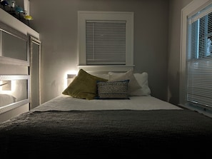 1 chambre, fer et planche Ă repasser, Wi-Fi, draps fournis
