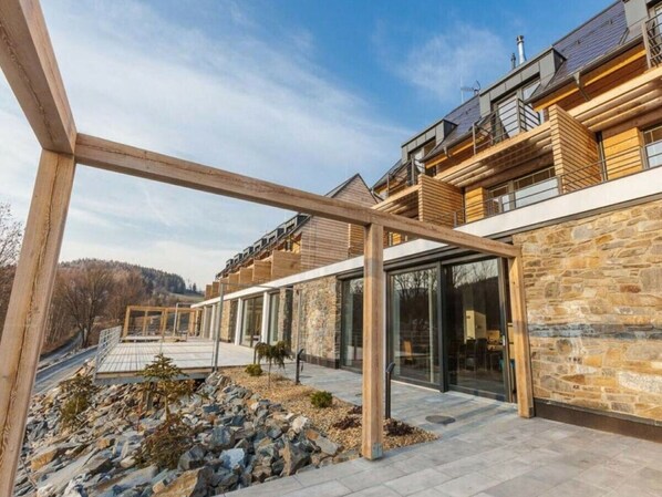 Villa | Exterior - Comfortable Villa With Pool (Mala Moravka)