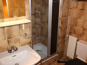 Apartment | Badezimmer