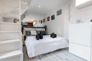 1 bedroom, iron/ironing board, WiFi, bed sheets - [DUOMO in 8 stops] Suite Deluxe Loft Milan (milano)