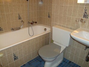 Apartment | Badezimmer