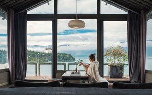 Doppelzimmer, Terrasse, Seeblick | Daunenbettdecken, Schreibtisch, kostenloses WLAN, Bettwäsche