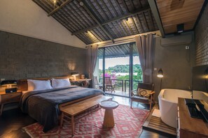 Doppelzimmer, eingeschränkter Seeblick | Daunenbettdecken, Schreibtisch, kostenloses WLAN, Bettwäsche