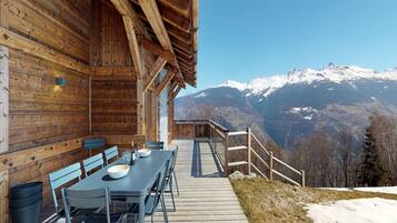 Chalet | Tempat makan