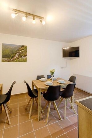 House | Dining