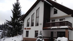 House | Exterior - Comfortable Villa With Amenities (Harrachov)