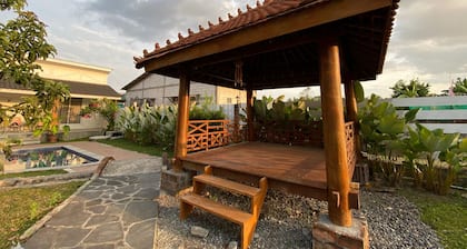 Villa Sawah Prambanan