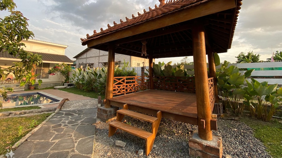 Villa Sawah Prambanan