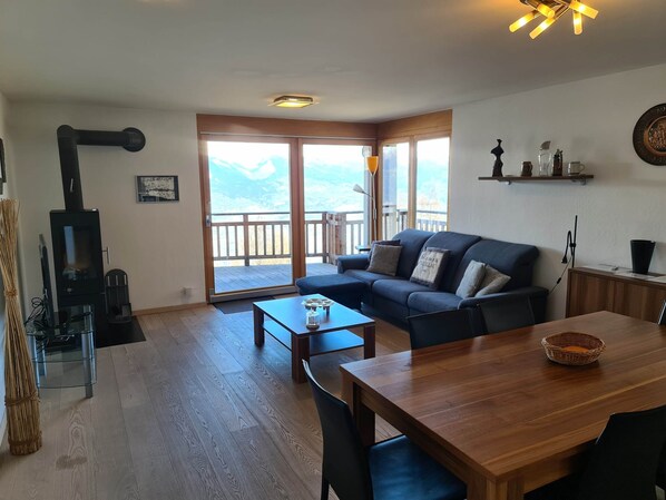 Apartment | Living area