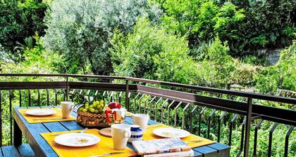 Lovely apartment for 9 people with A/C, WIFI, TV, balcony and pets allowed