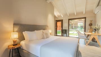 Superior Room | In-room safe, desk, laptop workspace, iron/ironing board