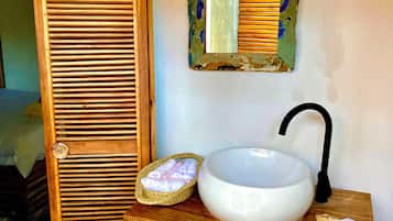 Dusche, Handtücher, Seife, Toilettenpapier