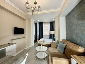 1 habitación, tabla de planchar con plancha, wifi y ropa de cama 