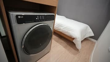 Chambre simple de base | AccĂšs au Wi-Fi (inclus), literie fournie