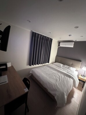 Standard Double Room | Free WiFi, bed sheets - ABOUTSTAY DONGDAEMUN (Seoul)