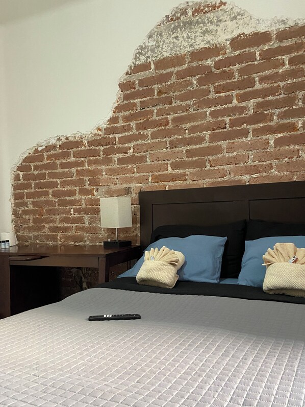 1 bedroom, iron/ironing board, WiFi, bed sheets - Comfortable and nice room near the WTC in an excellent location. (Ciudad de México)