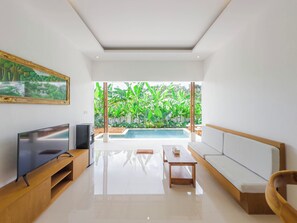 Villa, 2 Bedrooms, Garden View | Living area