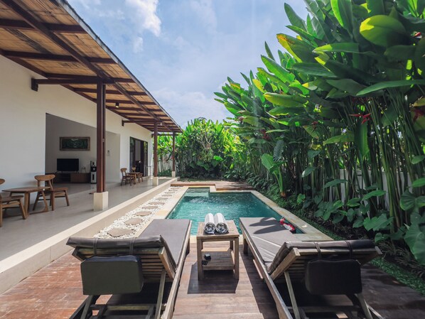 Outdoor pool - Casa Mahesa Villas (Ubud)