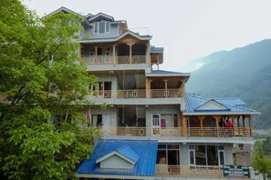 Exterior - Tirthan Brij Edge (Banjar)